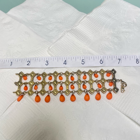 ❄️Sale❄️
 Orange Gold tone wide Bracelet dangling faceted beads - Picture 5 of 9